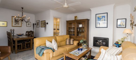 3 bedrooms Townhouse in Estepona, Spain No. 49768 14