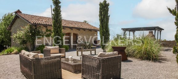 8 bedrooms House in Lequio Berria, Italy No. 127723 4