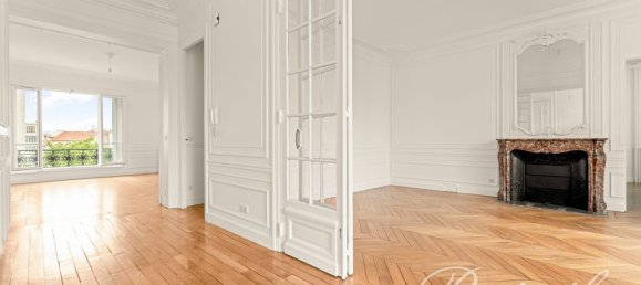 4 chambres Appartement à Paris, France No. 299090 3