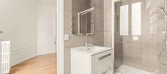 4 chambres Appartement à Paris, France No. 299090 10