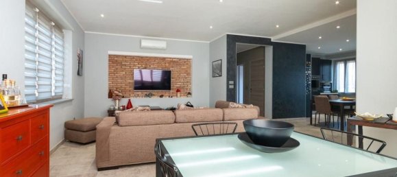 12 rooms Villa in San Mauro Torinese, Italy No. 263516 3