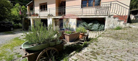 8غرفة فيلا في Bagni di Lucca, Italy رقم 48511 50