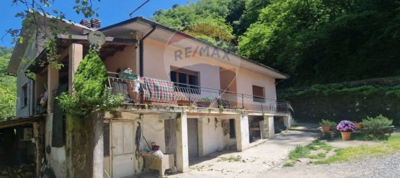 8غرفة فيلا في Bagni di Lucca, Italy رقم 48511 49