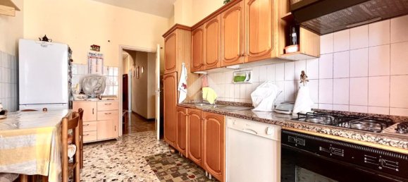 2 Schlafzimmer Wohnung in Albenga, Italy, Nr. 381050 9