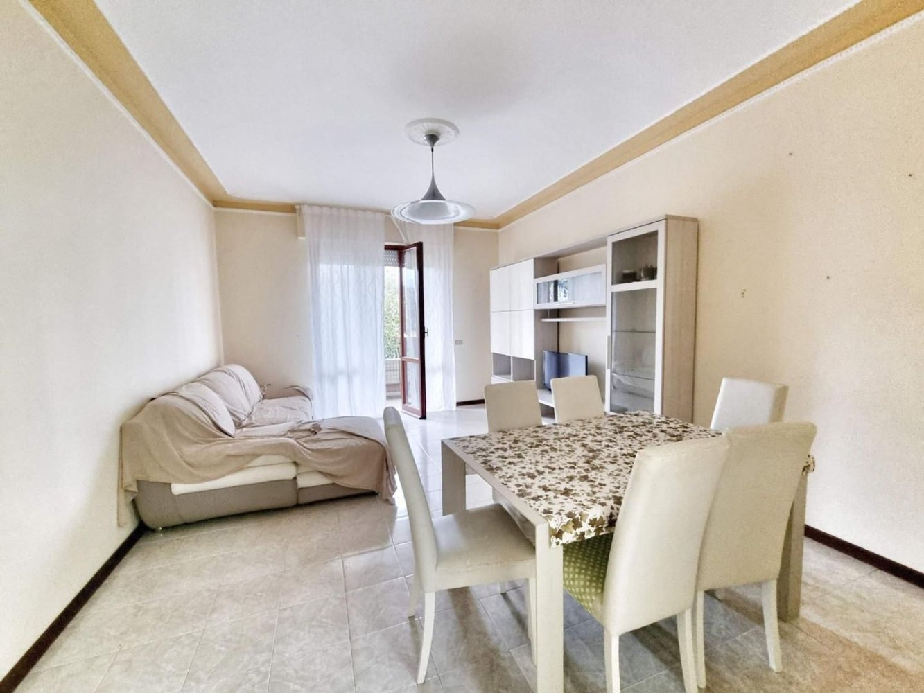 Apartamento de 4 habitaciónes en Massa, Italy No. 119518