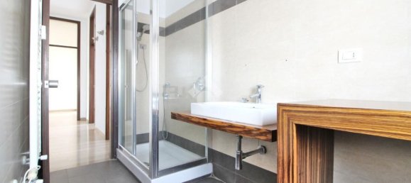 3 rooms Apartment in Mariano Comense, Italy No. 283419 23