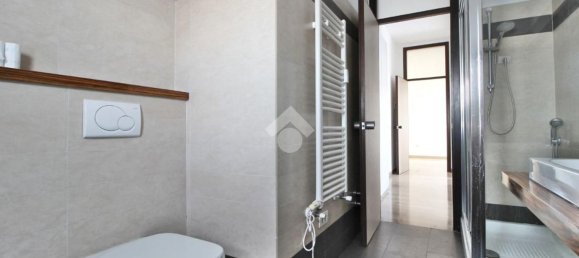 3 rooms Apartment in Mariano Comense, Italy No. 283419 22