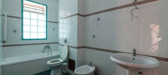 5-salle Appartement à Palermo, Italy No. 46455 10