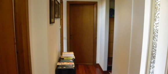 Apartamento de 3 divisões em Udine, Italy N.º 21188 7