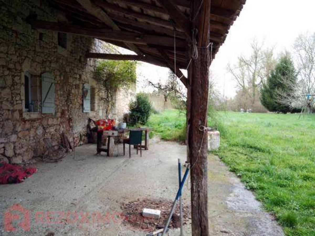 3 bedrooms Farm in Mauvezin, France No. 19675