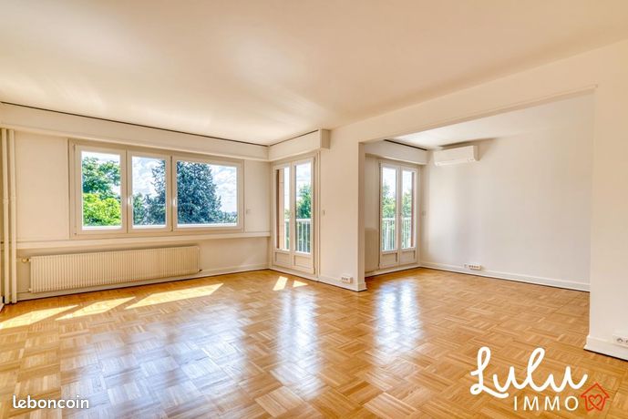 3 chambres Appartement à Écully, France No. 289259