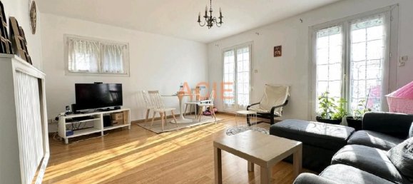 3 bedrooms House in Puiseux-en-France, France No. 177731 3