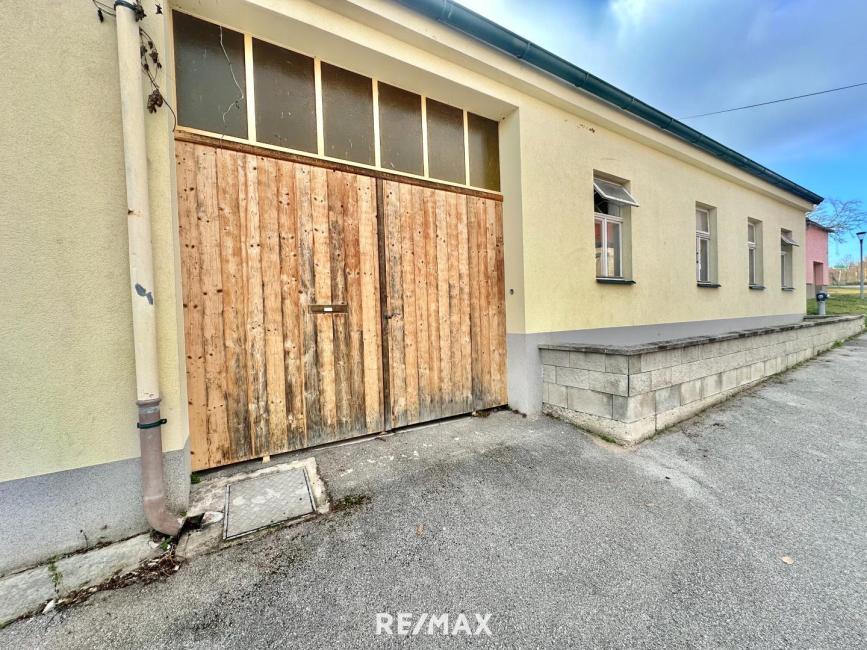 Дом с 3 комнатами в Бернхардсталь, Австрия № 132015