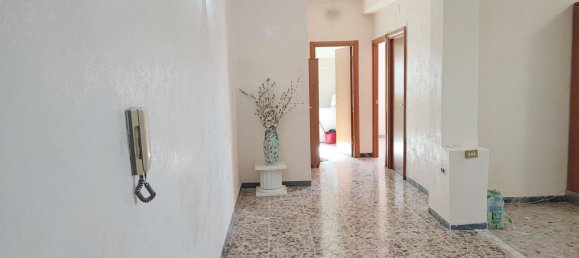 3 bedrooms Apartment in Rome, Italy No. 348251 4