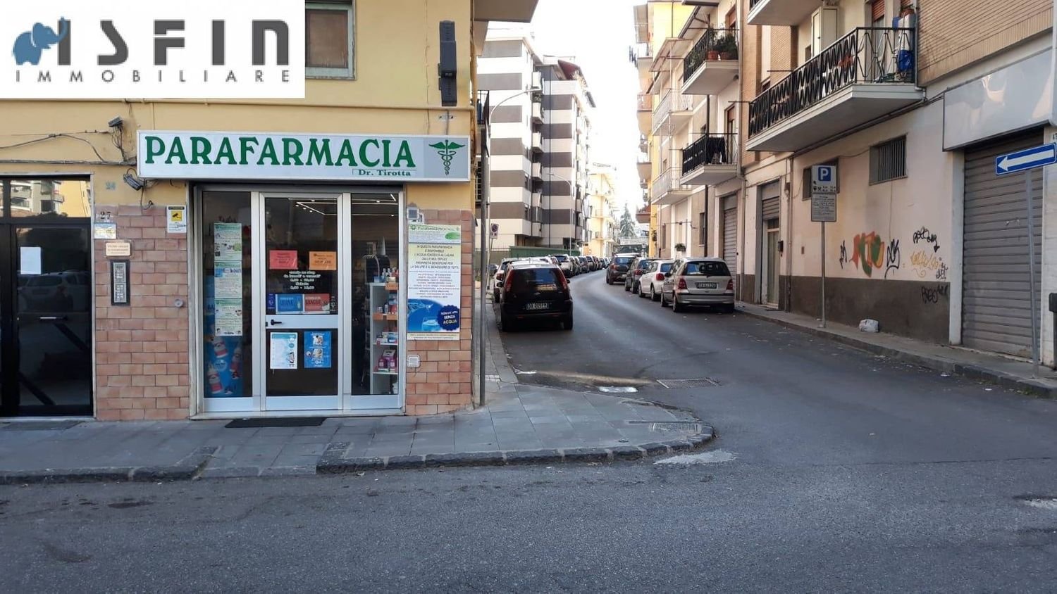 2-Zimmer Gewerbliche Immobilie in Cosenza, Italy, Nr. 124484