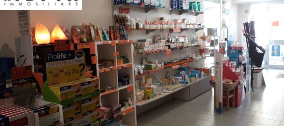 2-Zimmer Gewerbliche Immobilie in Cosenza, Italy, Nr. 124484 2