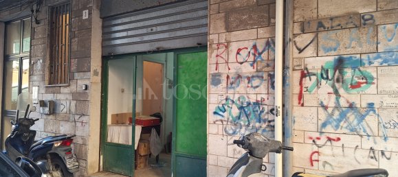 1غرفة عقار تجاري في Catania, Italy رقم 299638 2