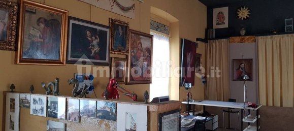 1 room Office in Como, Italy No. 16008 3