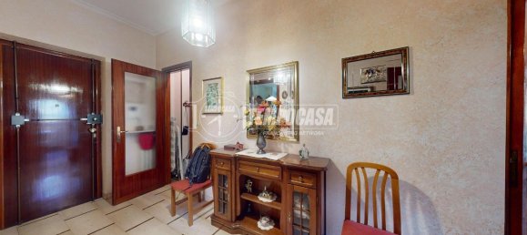 3 rooms Apartment in Turin, Italy No. 11608 7