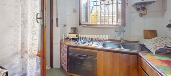 3 rooms Apartment in Turin, Italy No. 11608 15
