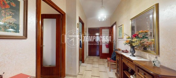 3 rooms Apartment in Turin, Italy No. 11608 8