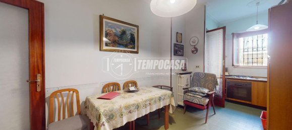 3 rooms Apartment in Turin, Italy No. 11608 9