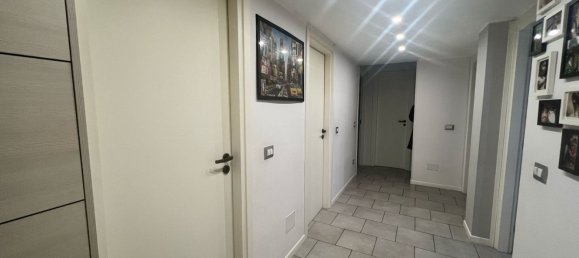 3 bedrooms Apartment in Milan, Italy No. 329761 45