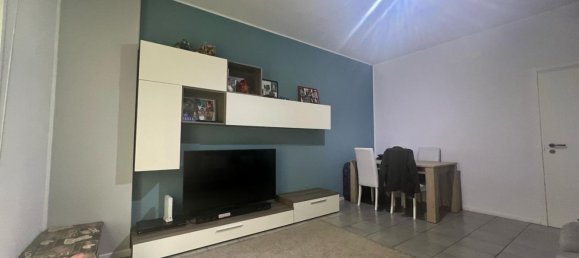 3 bedrooms Apartment in Milan, Italy No. 329761 8