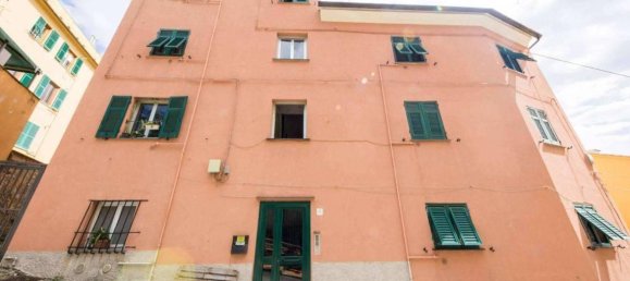 2-Zimmer Wohnung in Genoa, Italy, Nr. 37595 2