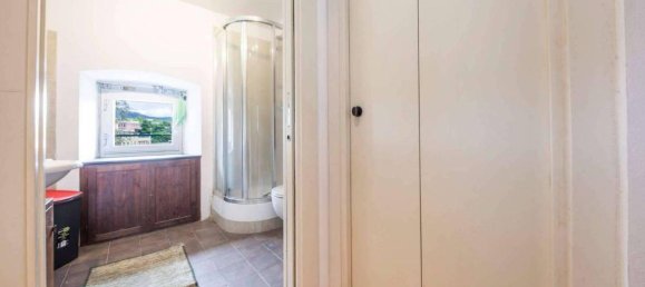 2-Zimmer Wohnung in Genoa, Italy, Nr. 37595 4