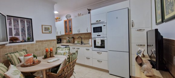 Apartamento de 2 dormitorios en Las Palmas De Gran Canaria, Spain No. 167200 4