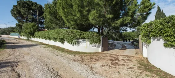 4 bedrooms House in Porches, Portugal No. 97751 2