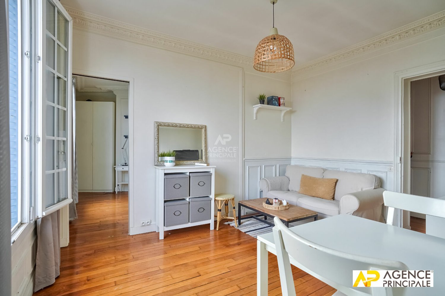 Квартира с 2 спальнями в Мезон-Лаффит, Франция № 347036