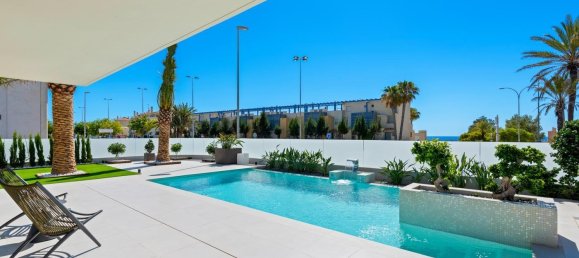 4 chambres villa à vendre à Campoamor, Alicante, Valencian Community, Spain № 365486 2