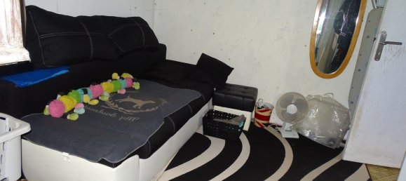 Casa de 2 dormitorios en Le Favril, France No. 97319 8