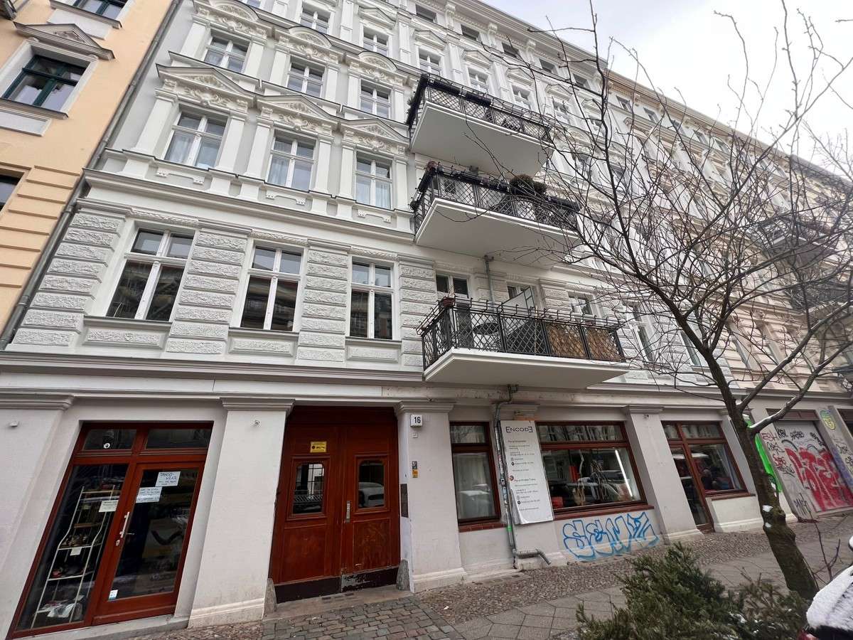 Imóvel comercial em Prenzlauer Berg, Germany 140 m² N.º 333343