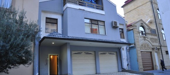 Villa de 6 dormitorios en Baku, Azerbaijan No. 1202 2