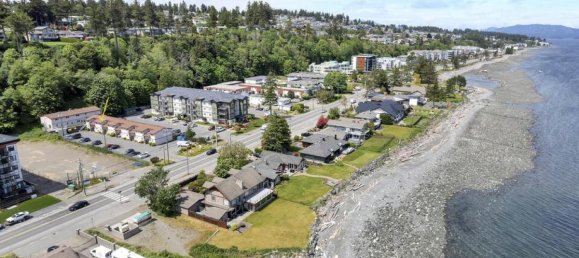 2 bedrooms House in British Columbia, Canada No. 236 2