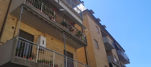 3 rooms Apartment in Manciano, Italy No. 115650 2