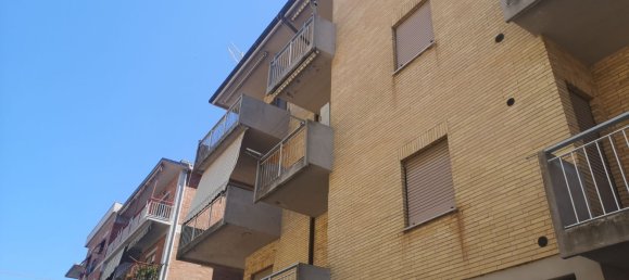 3 rooms Apartment in Manciano, Italy No. 115650 3