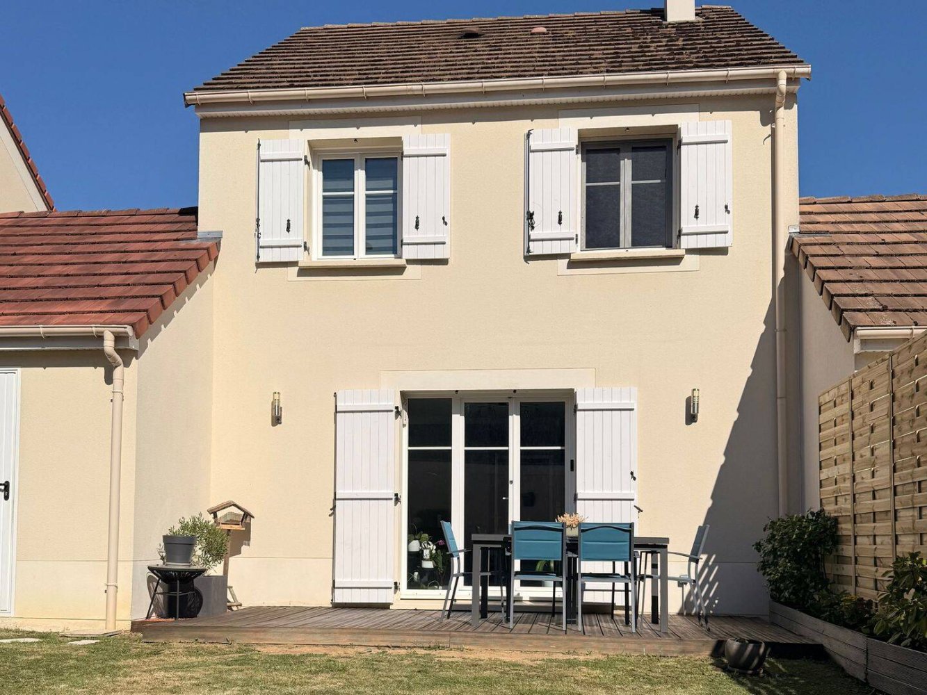 3 bedrooms House in Coubert, France No. 334548