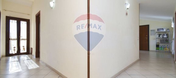 2 bedrooms House in Belpasso, Italy No. 320397 14