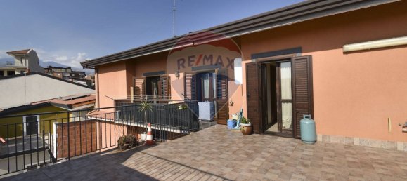 2 bedrooms House in Belpasso, Italy No. 320397 6
