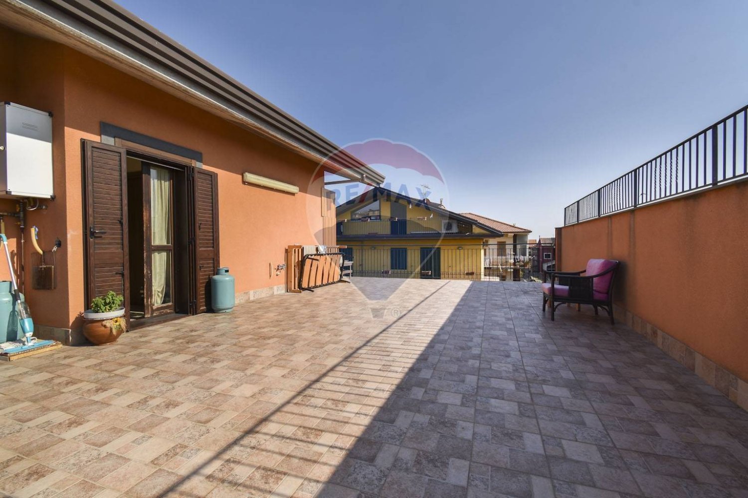 2 bedrooms House in Belpasso, Italy No. 320397