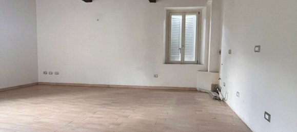 Apartamento de 3 dormitorios en Castellarano, Italy No. 325262 7