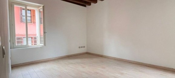 Apartamento de 3 dormitorios en Castellarano, Italy No. 325262 3