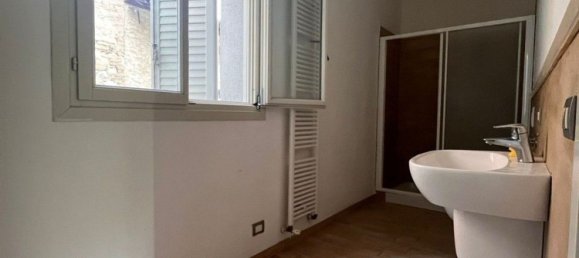 Apartamento de 3 dormitorios en Castellarano, Italy No. 325262 11