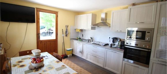 8-Zimmer Haus in Montelabbate, Italy, Nr. 84452 11