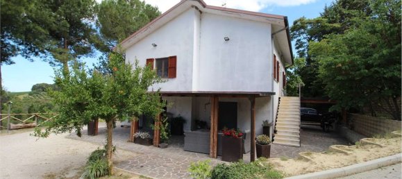 8-Zimmer Haus in Montelabbate, Italy, Nr. 84452 26