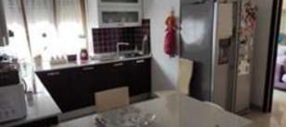 4 rooms Apartment in Sesto San Giovanni, Italy No. 13896 3